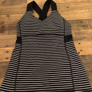 Lululemon workout top